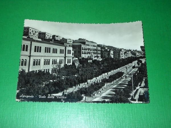 Cartolina Agrigento - Viale della Vittoria 1955 ca