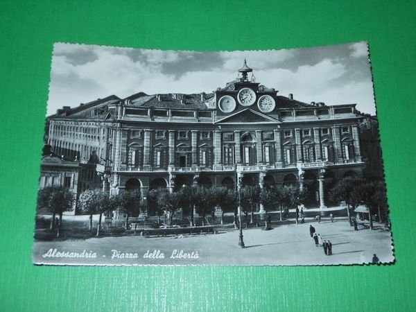 Cartolina Alessandria - Piazza della Libertà 1953