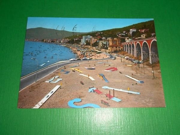 Cartolina Alassio - Spiaggia di Levante 1963