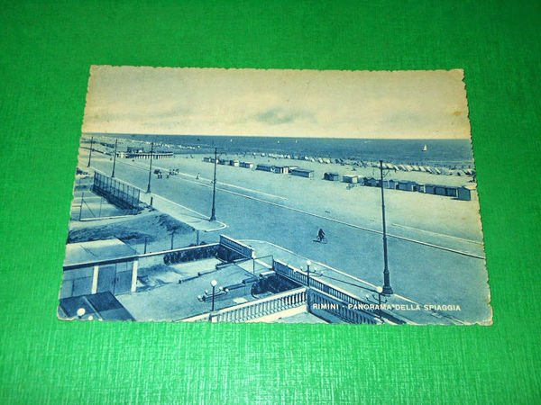 Cartolina Rimini - Panorama della spiaggia 1949