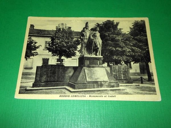 Cartolina Robbio Lomellina - Monumento ai Caduti 1940 ca