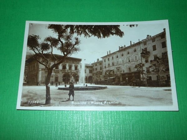 Cartolina Rovereto - Piazza Rosmini 1935