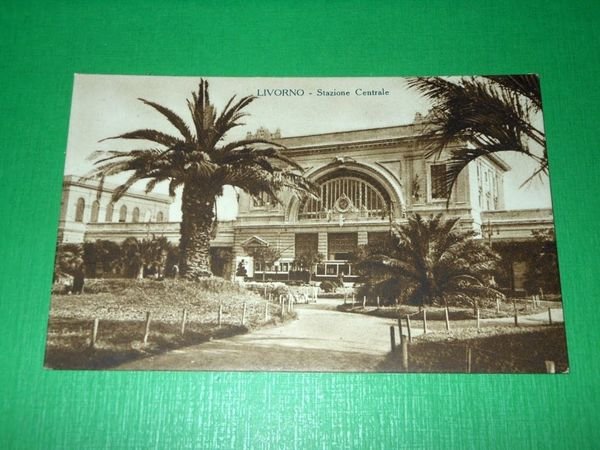 Cartolina Livorno - Stazione Centrale 1930 ca