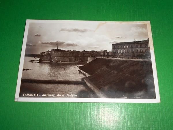 Cartolina Taranto - Ammiragliato e Castello 1935 ca.
