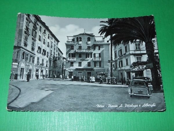Cartolina Nervi - Piazza A. Pittaluga e Alberghi 1953.