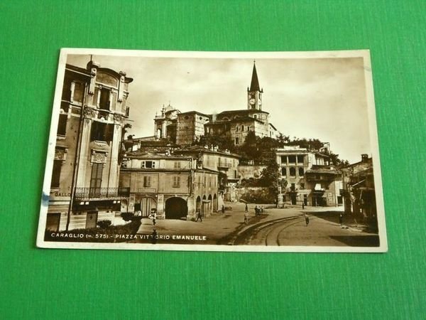Cartolina Caraglio - Piazza Vittorio Emanuele 1935.