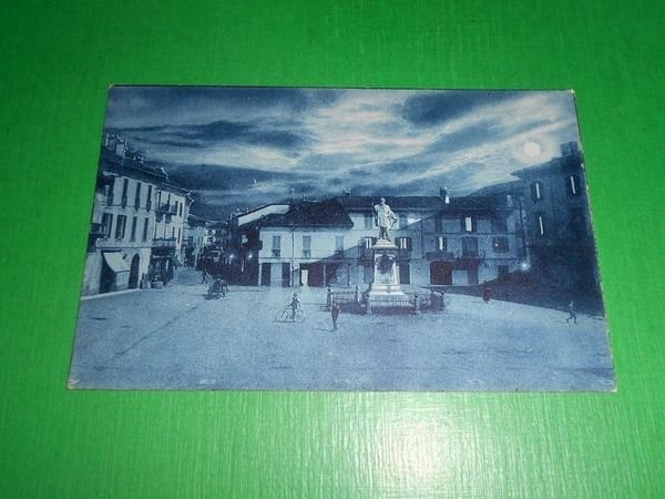 Cartolina Gallarate - Piazza Garibaldi ( notturno ) 1930 ca