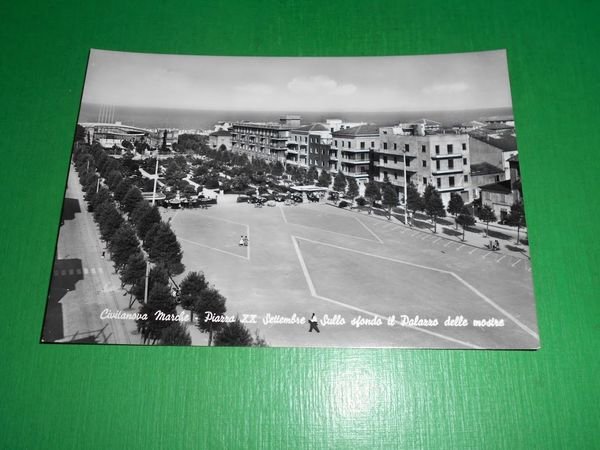 Cartolina Civitavova Marche - Piazza XX Settembre 1955 ca