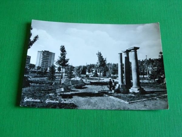 Cartolina Gallarate - Giardini Pubblici 1958