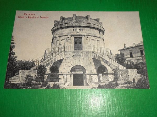 Cartolina Ravenna - Rotonda o Mausoleo di Teodorico 1910 ca