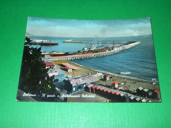 Cartolina Salerno - Il porto e Stabilimenti balneari 1952