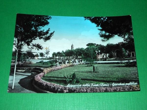Cartolina Acquaviva delle Fonti ( Bari ) - Giardini pubblici …