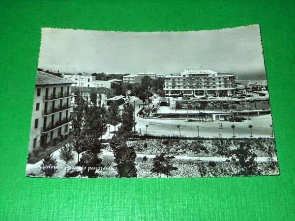 Cartolina Riccione - Scorcio panoramico 1957 | Immagine Gallery 1