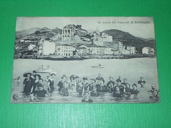 Cartolina Un saluto dai bagnanti di Ventimiglia - Scorcio panoramico …