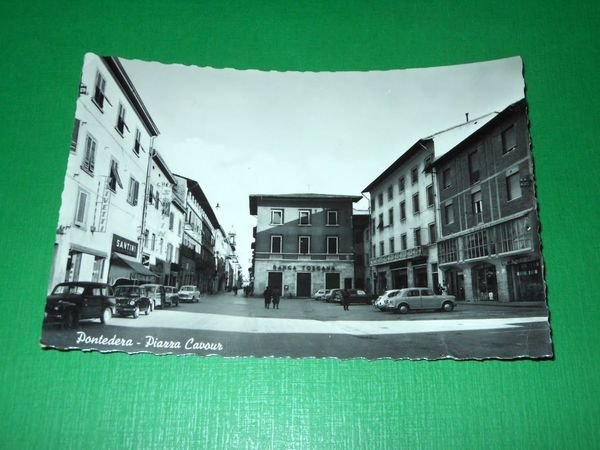 Cartolina Pontedera - Piazza Cavour 1959