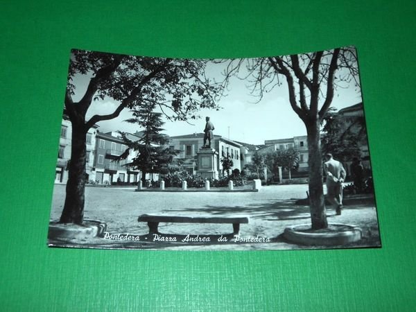 Cartolina Pontedera - Piazza Andrea da Pontedera 1955 ca