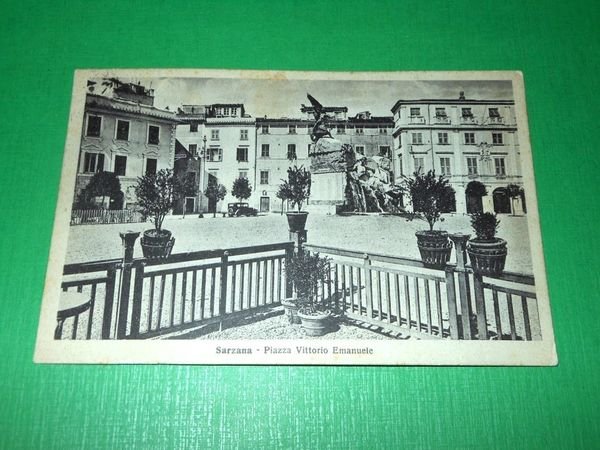 Cartolina Sarzana - Piazza Vittorio Emanuele 1939