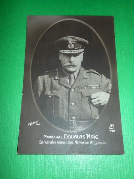 Cartolina Militaria - Ritratto del Generale Douglas Haig | Immagine principale