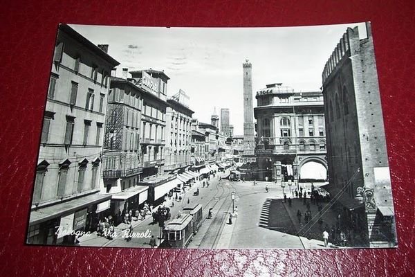 Cartolina Bologna - Via Rizzoli - 1955
