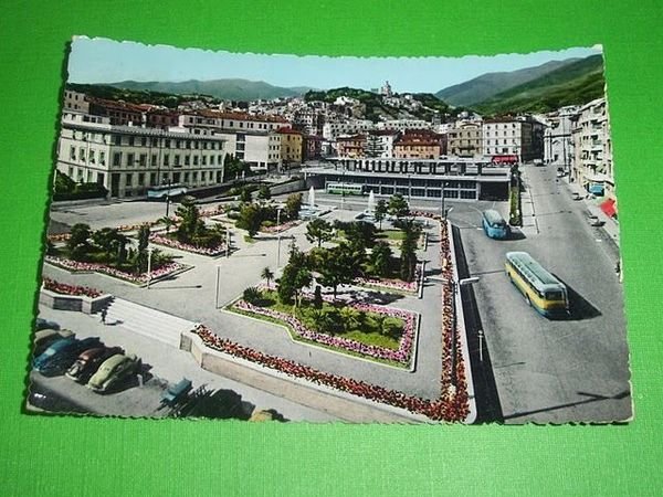 Cartolina Sanremo - Piazza Colombo e Stazione Autolinee.