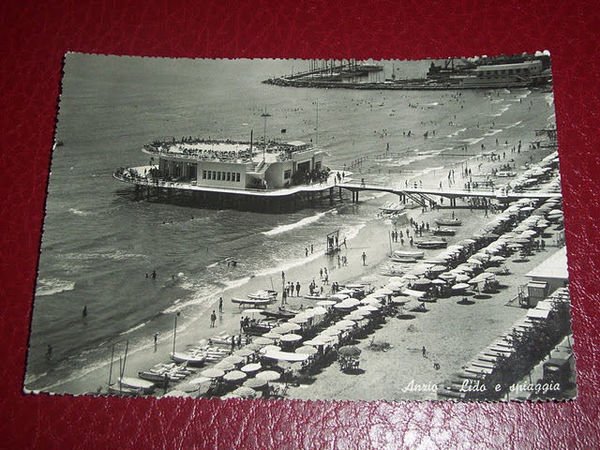 Cartolina Anzio - Lido e spiaggia 1950 ca