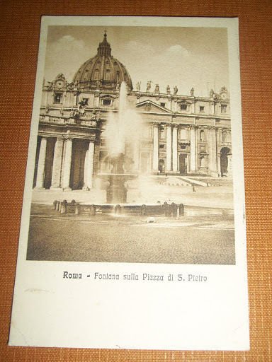 Cartolina Roma - Fontana sulla Piazza di S. Pietro 1921