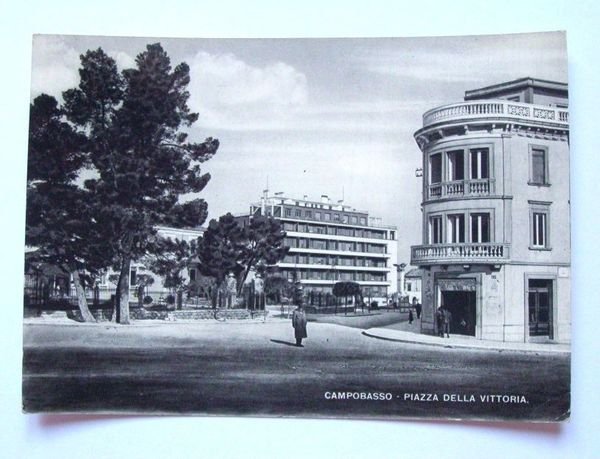 Cartolina Campobasso - Piazza della Vittoria 1953 | Immagine principale