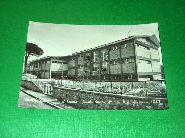 Cartolina Montefalcione - Via Sabaudia - Scuola Media Statale Papa …