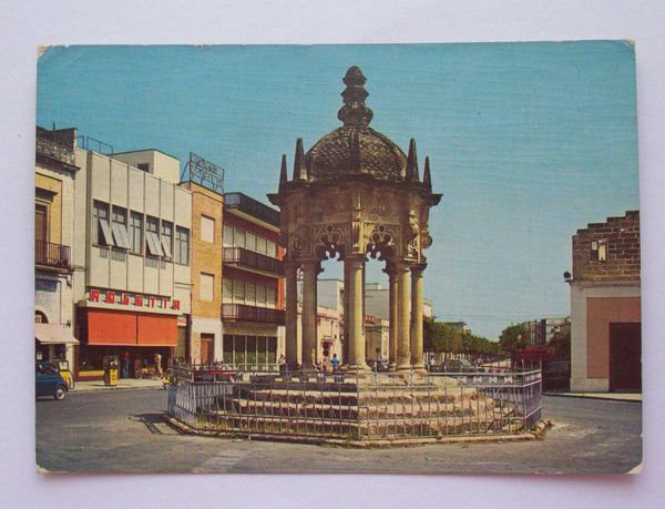 Cartolina Nardò ( Lecce ) - Piazza Osanna 1970 ca.