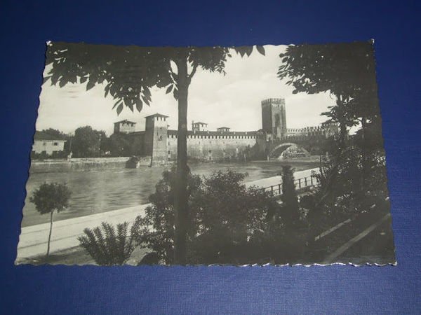 Cartolina Verona - Ponte Scaligero 1957.