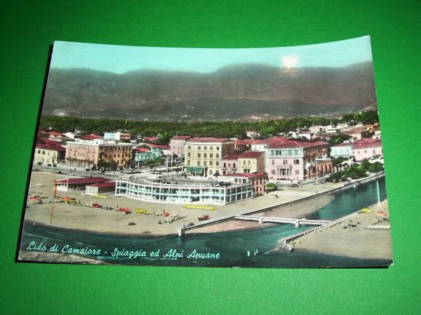 Cartolina Lido di Camaiore - Spiaggia ed Alpi Apuane 1964