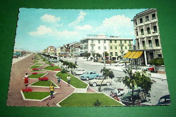 Cartolina Lido di Camaiore - Lungomare 1960 ca