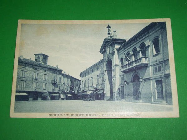 Cartolina Moncalvo ( Asti ) - Angolo Piazza Garibaldi 1930 …