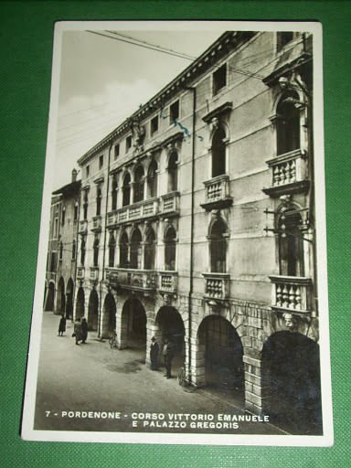 Cartolina Pordenone - Corso Vittorio Emanuele e Palazzo Gregoris 1939 | Immagine principale
