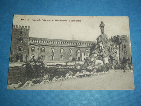 Cartolina Pavia Castello Visconti e Mon. Garibaldi 1919