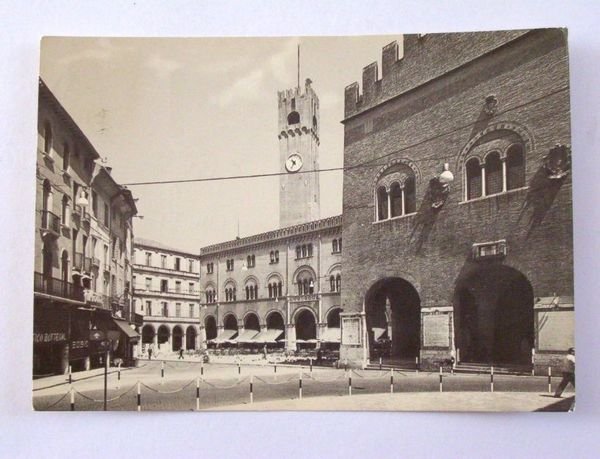 Cartolina Treviso - Piazza dei Signori 1970