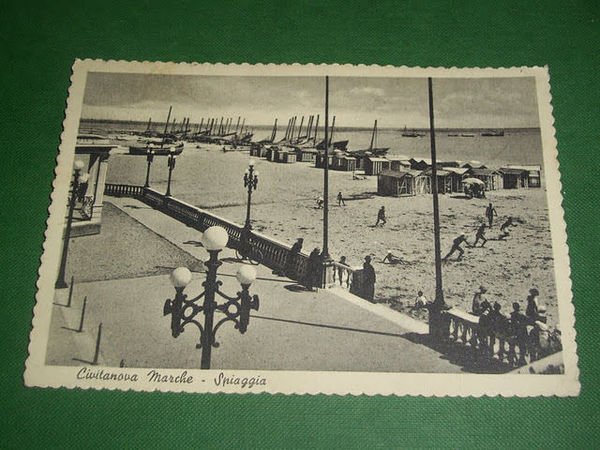 Cartolina Civitanova Marche - Spiaggia 1942
