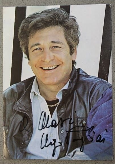 Autografo su cartolina attore Ugo Pagliai anni '80