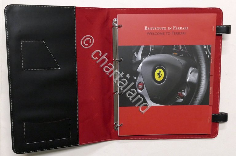 Brochure Libro Benvenuto in Ferrari - Welcome to Ferrari - …