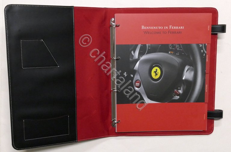 Brochure Libro Benvenuto in Ferrari - Welcome to Ferrari - …
