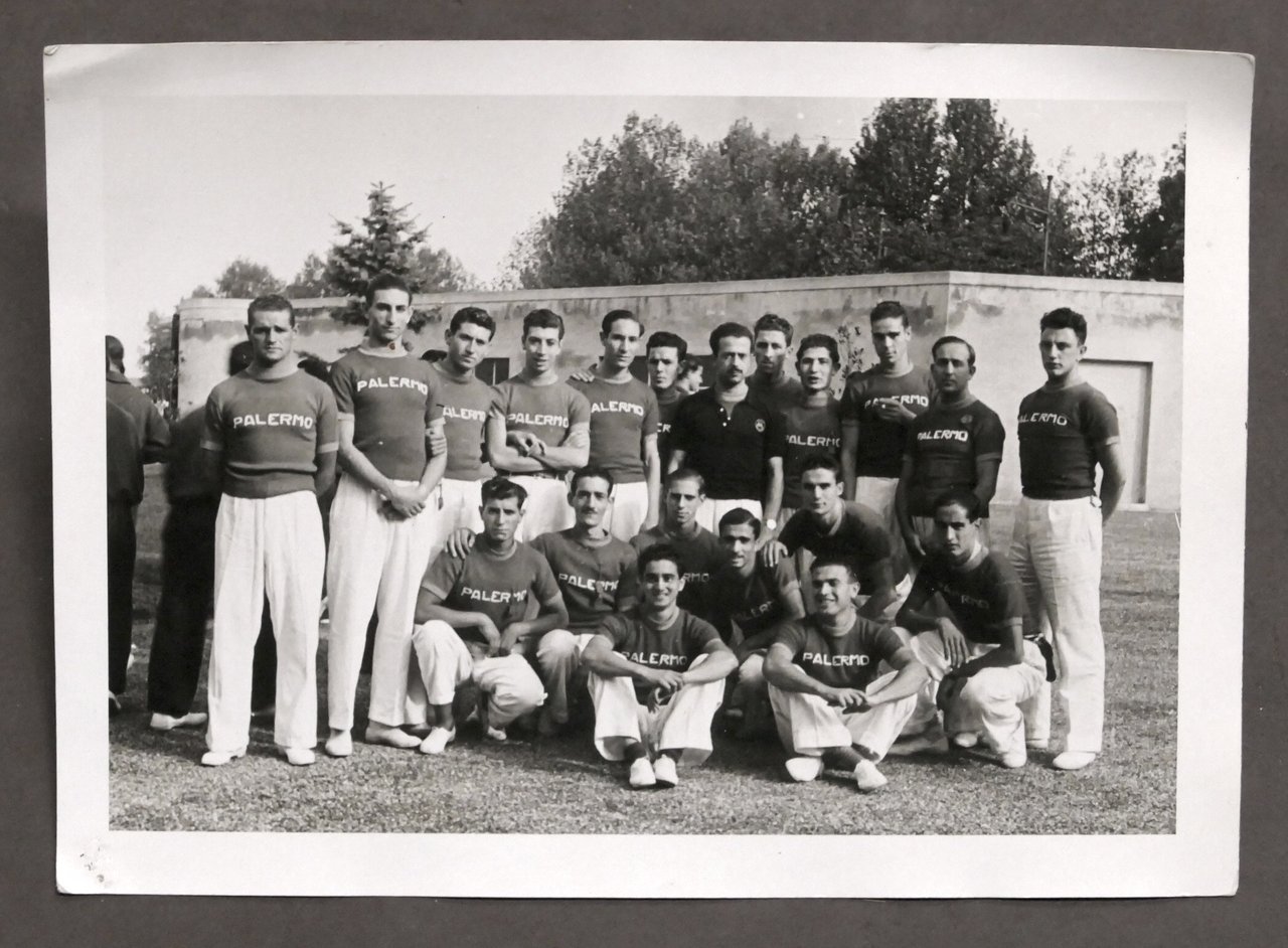 Campionati Atletica G.I.L. 1939 - Fotografia squadra Comando Federale di …