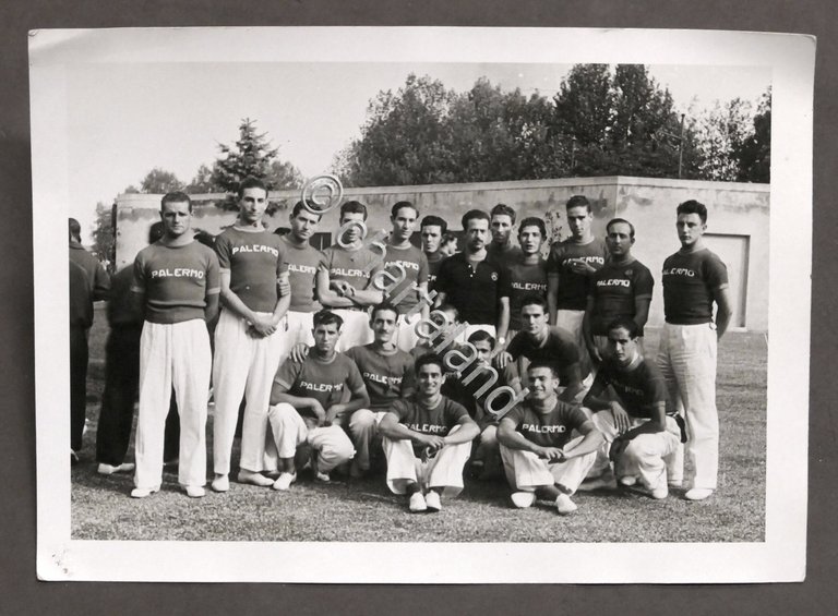 Campionati Atletica G.I.L. 1939 - Fotografia squadra Comando Federale di …