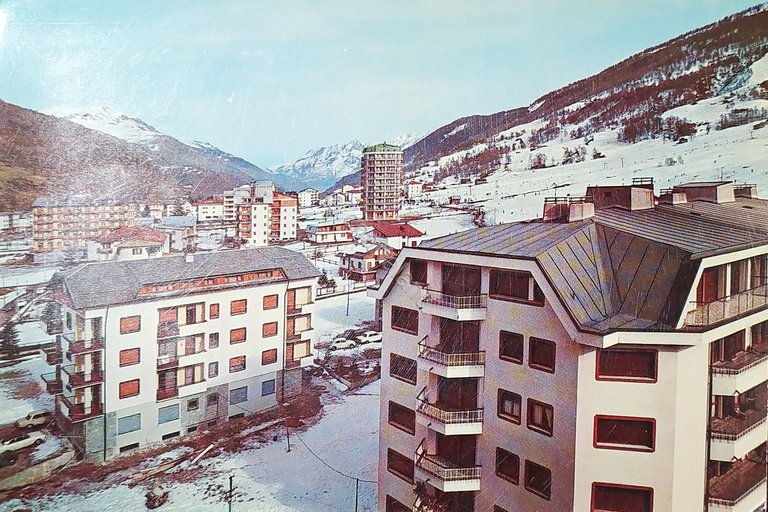 Cartolina - Aprica - Scorcio Panoramico dei Nuovi Condomini - … | Immagine Gallery 2