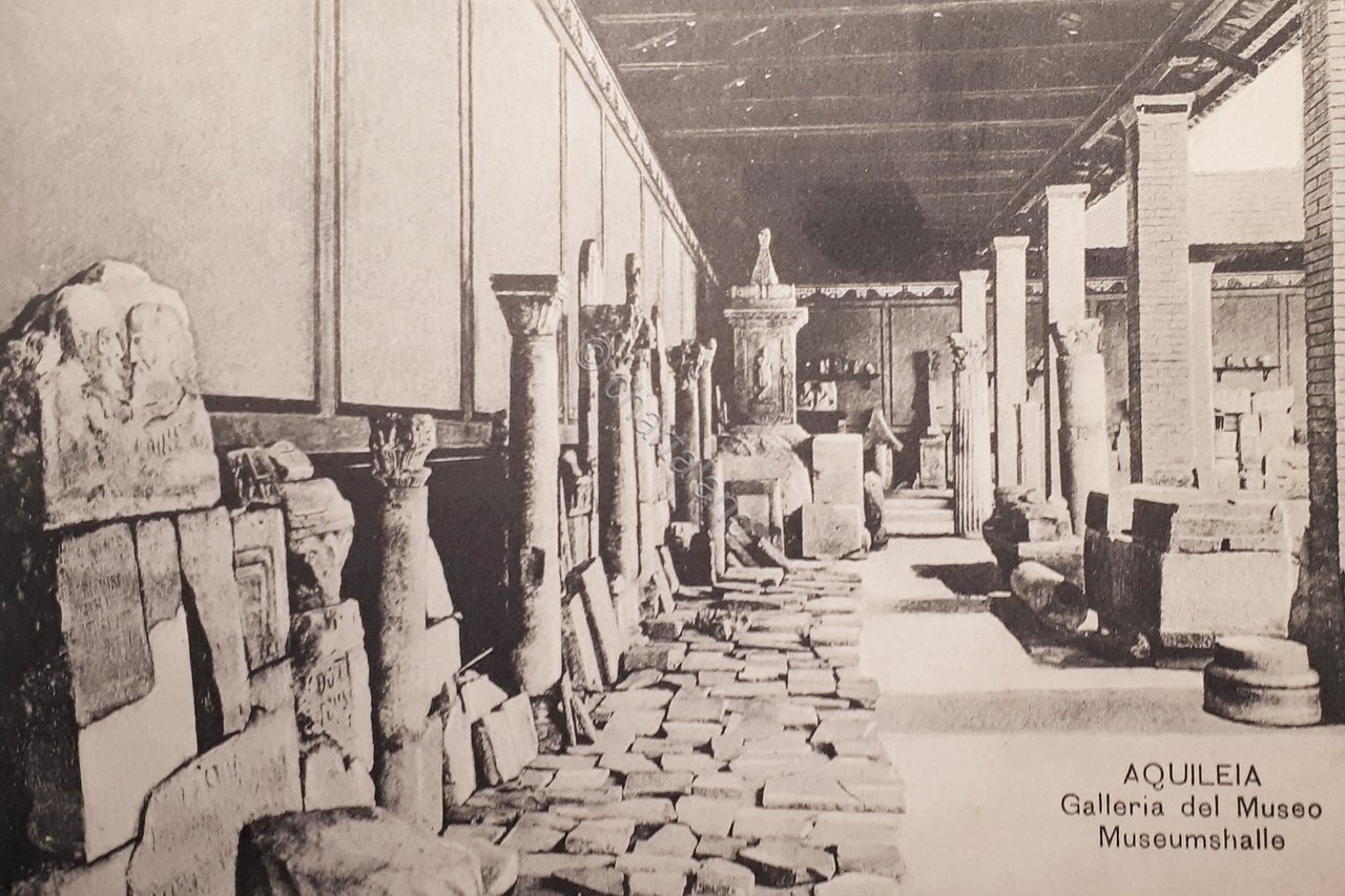 Cartolina - Aquileia - Galleria del Museo Museum Halle - …