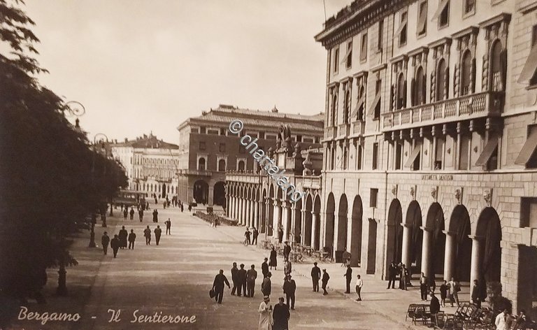 Cartolina - Bergamo - Il Sentierone - 1950 ca.