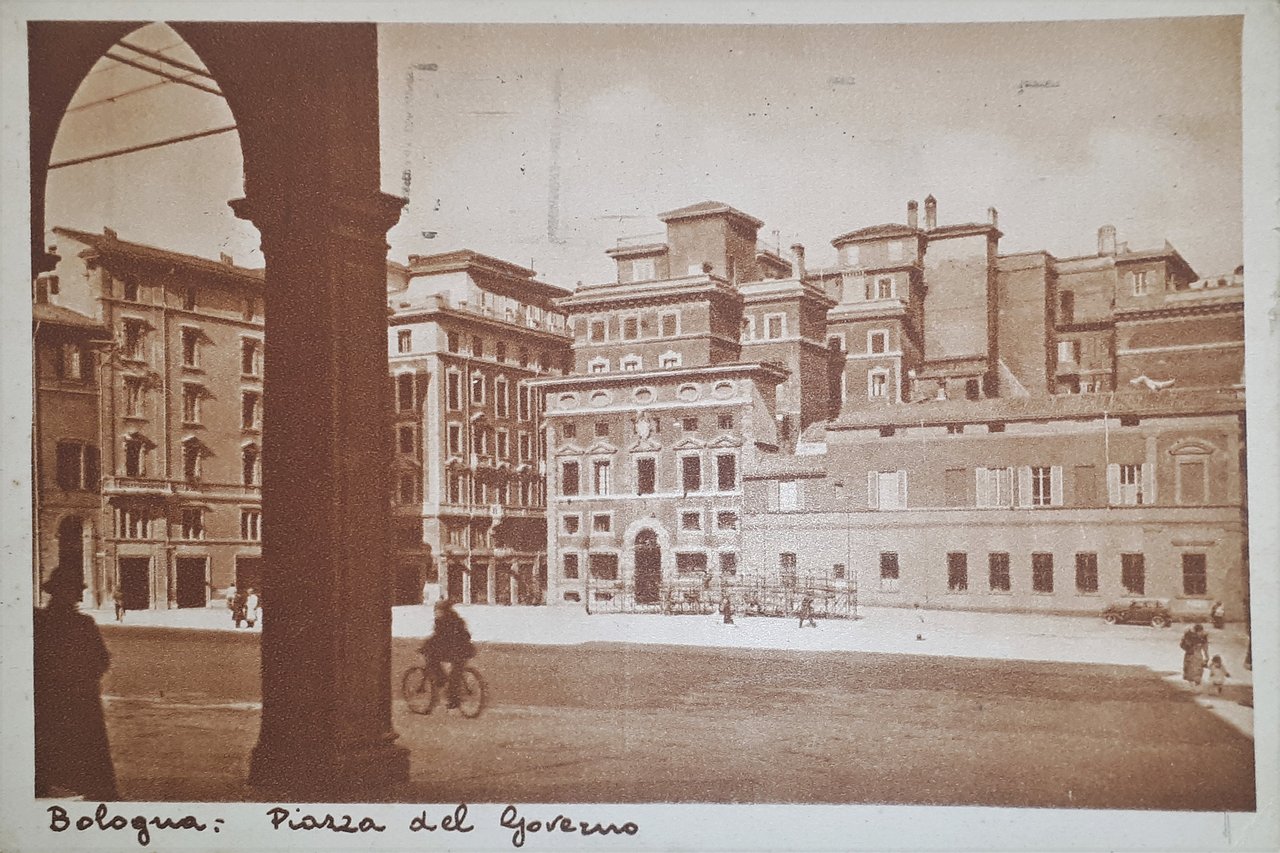 Cartolina - Bologna - Piazza del Governo - 1940