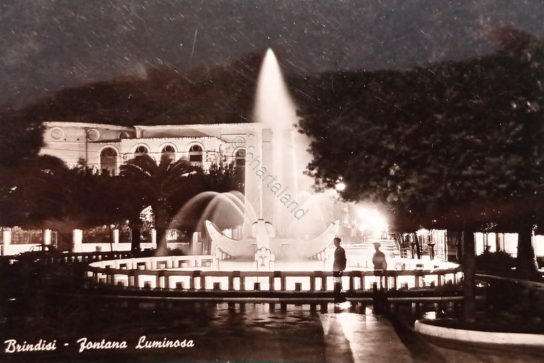 Cartolina - Brindisi - Fontana Luminosa - 1951