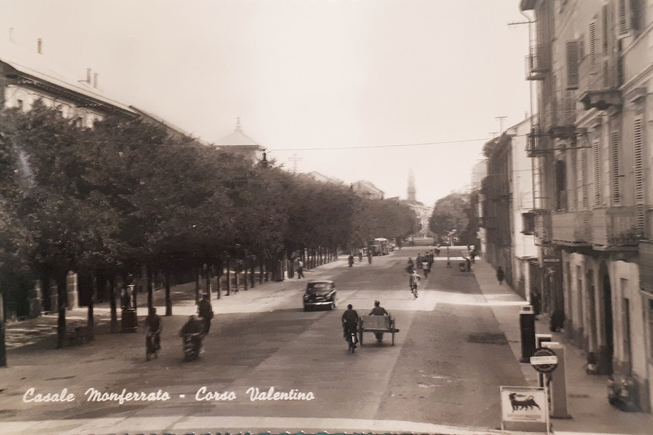 Cartolina - Casale Monferrato - Corso Valentino - 1954