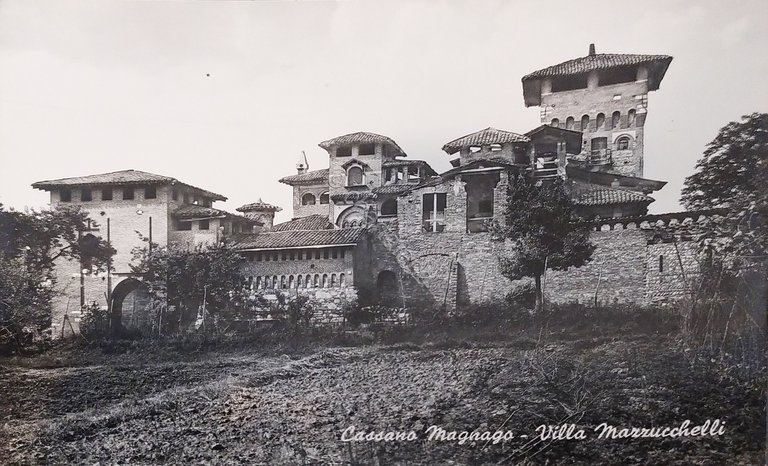 Cartolina - Cassano Magnago - Villa Mazzucchelli - 1960 ca.