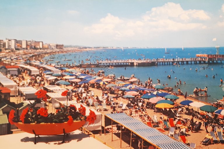 Cartolina - Cattolica - Spiaggia - 1964